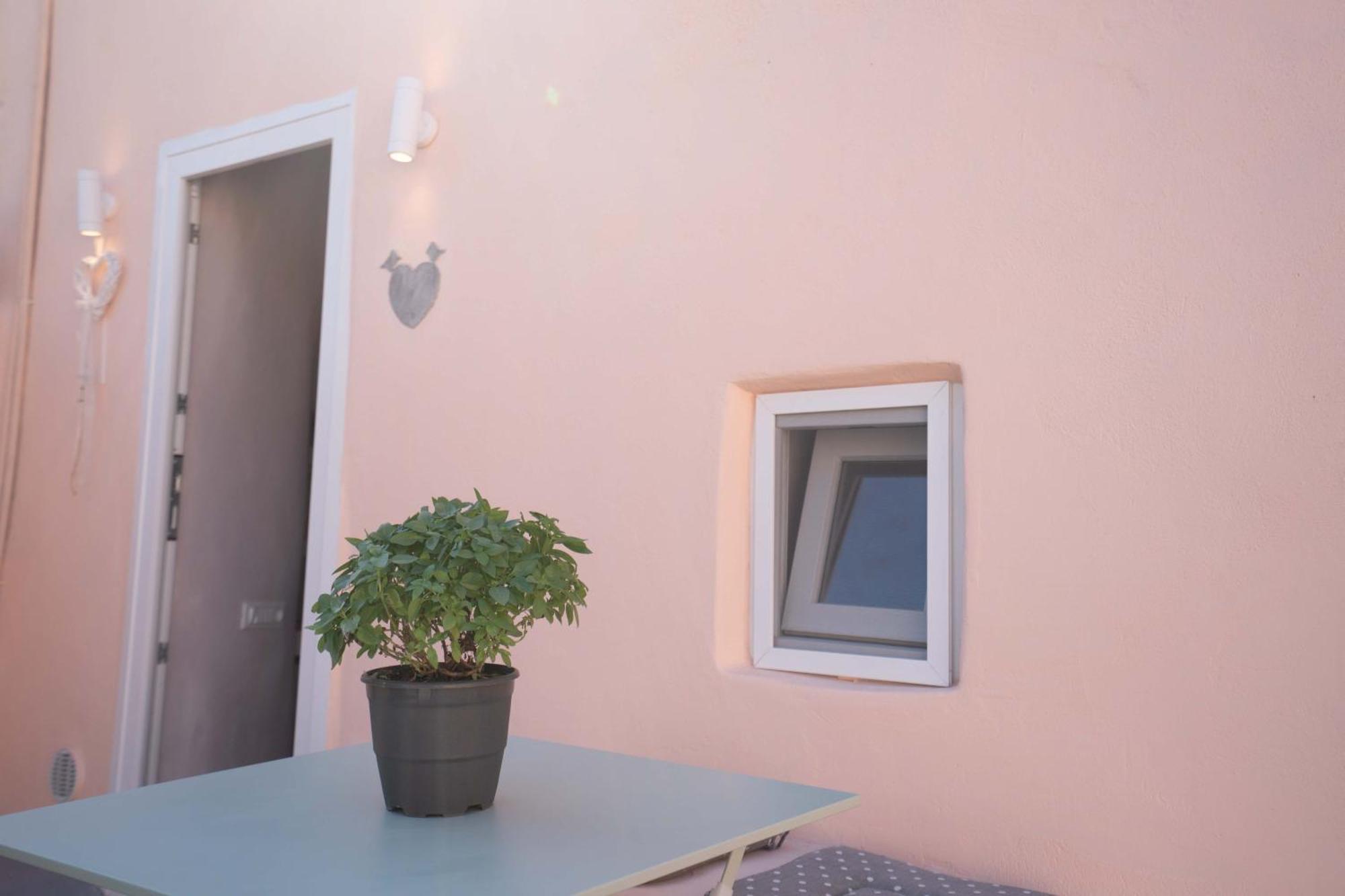 Bird Nest-santorini Cave Holiday home